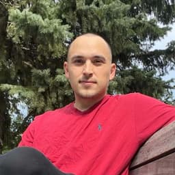 Caetano, founder of GalliG